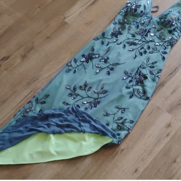 Elegant Green Floral Women's Dress - Picture 7 of 12